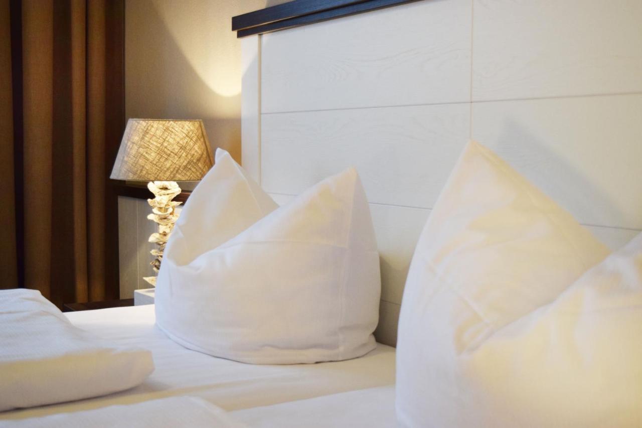 Hotel Strandschloesschen Lubeck Ngoại thất bức ảnh