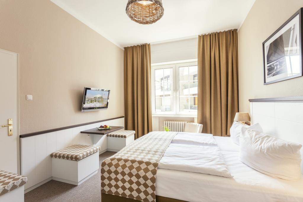 Hotel Strandschloesschen Lubeck Ngoại thất bức ảnh