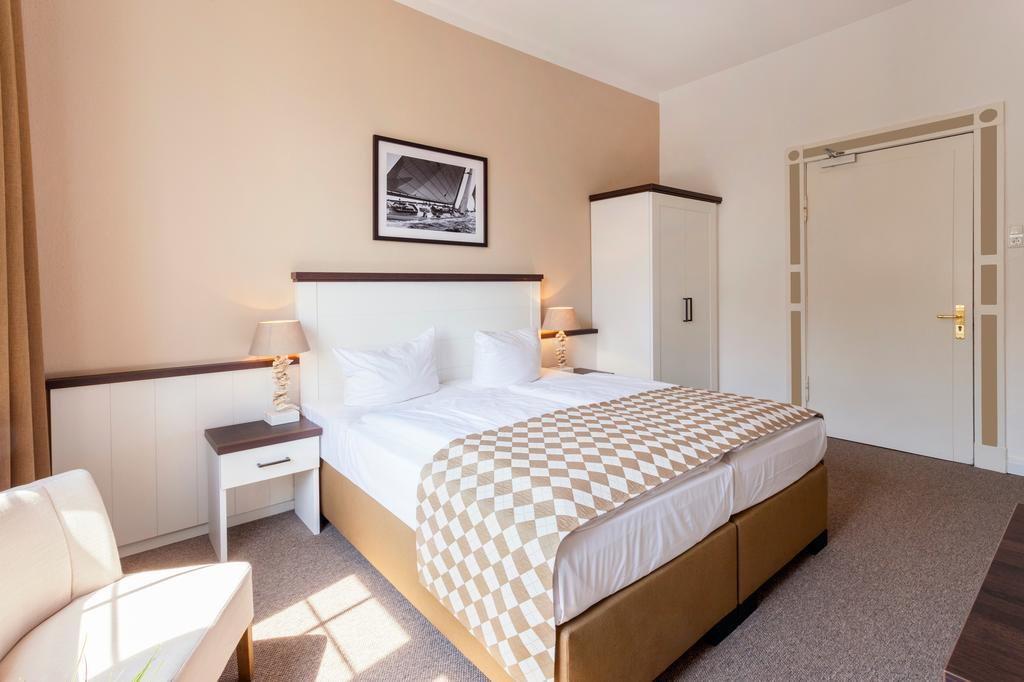 Hotel Strandschloesschen Lubeck Ngoại thất bức ảnh