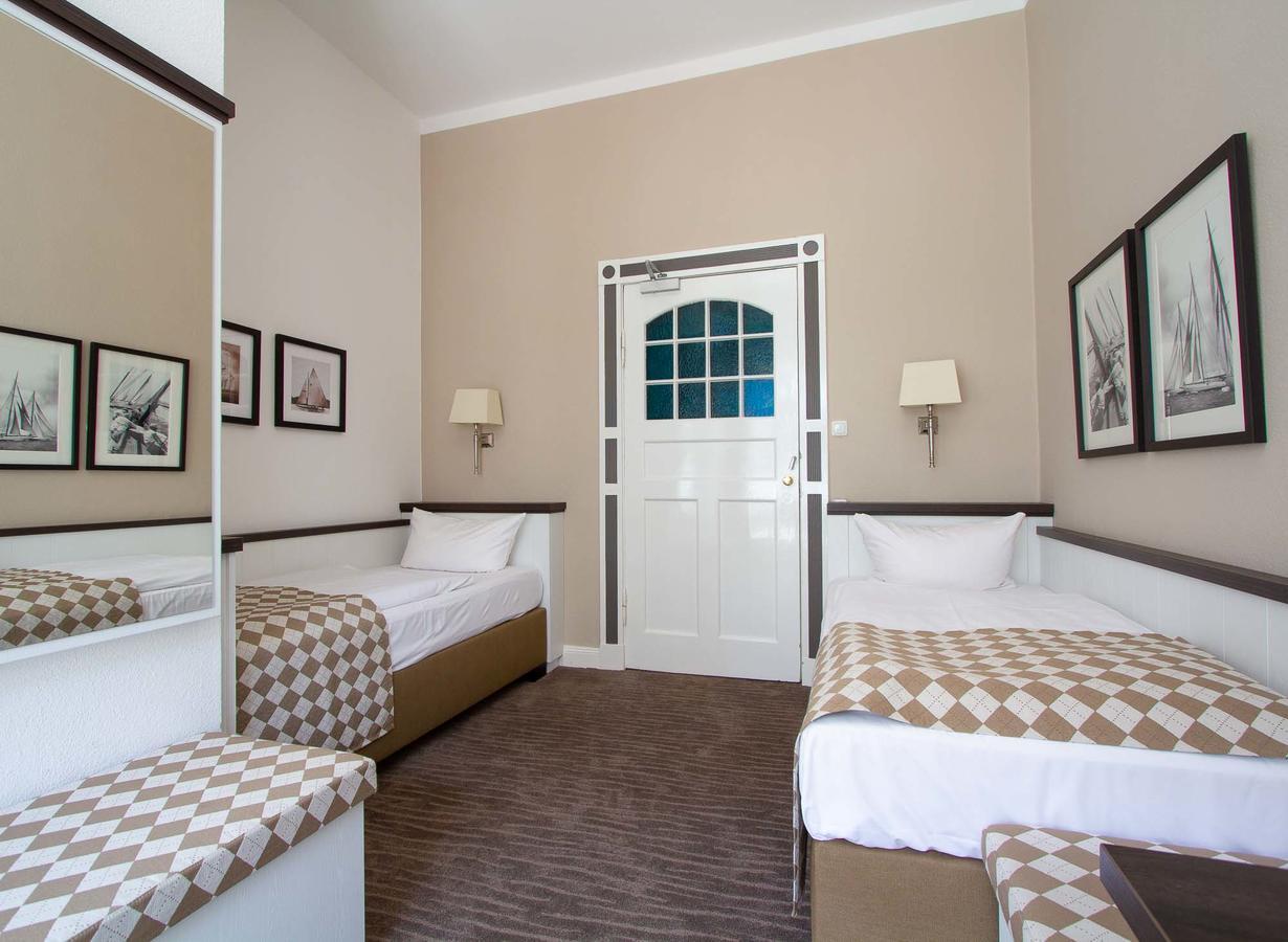 Hotel Strandschloesschen Lubeck Ngoại thất bức ảnh