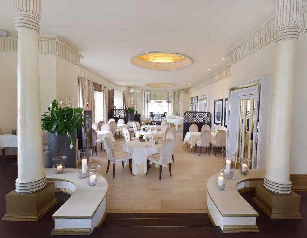 Hotel Strandschloesschen Lubeck Ngoại thất bức ảnh