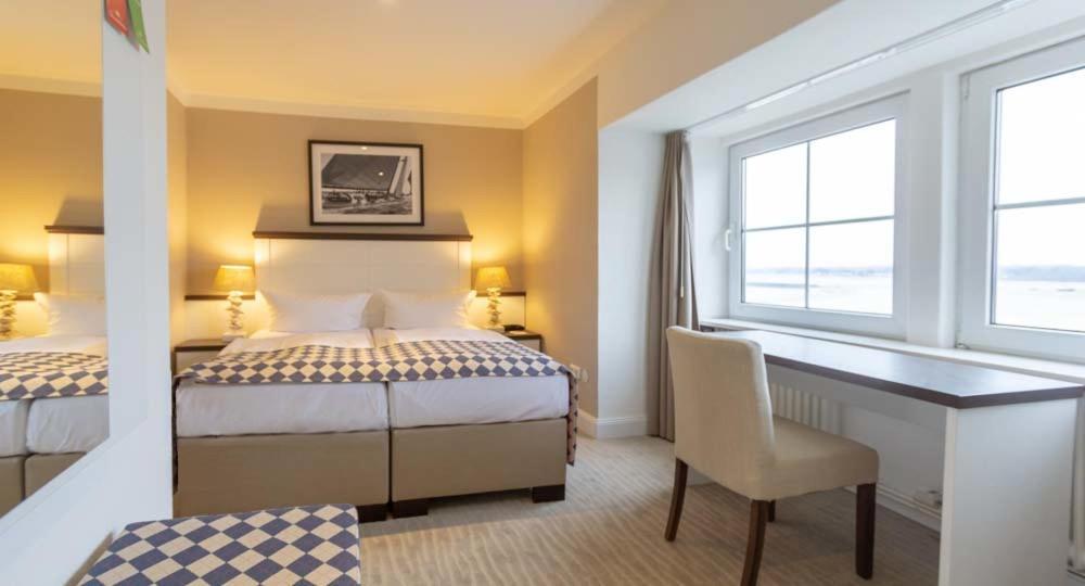 Hotel Strandschloesschen Lubeck Ngoại thất bức ảnh