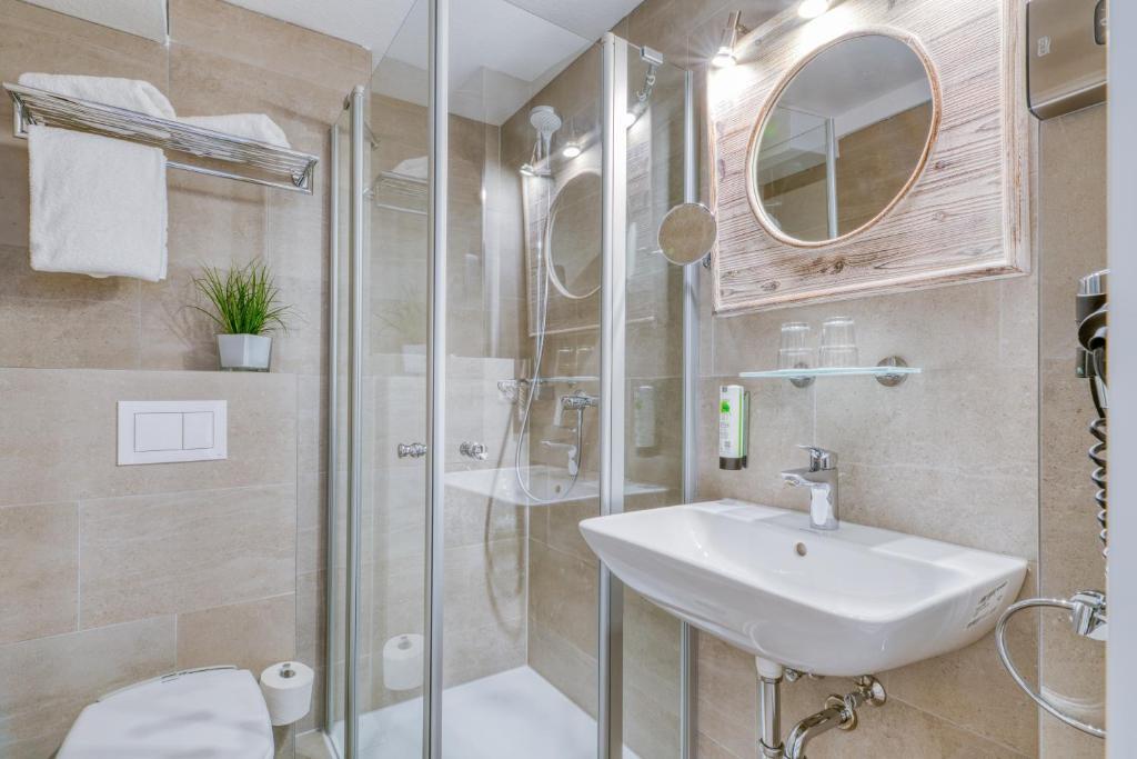 Hotel Strandschloesschen Lubeck Ngoại thất bức ảnh