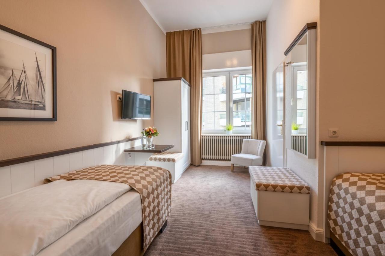 Hotel Strandschloesschen Lubeck Ngoại thất bức ảnh